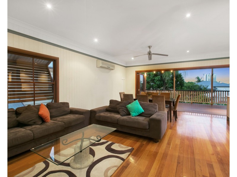 30 Redfern Street, Woolloongabba QLD 4102