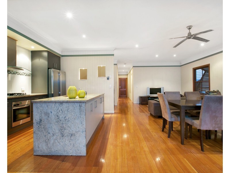 30 Redfern Street, Woolloongabba QLD 4102