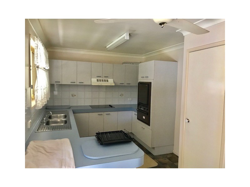 42 Lawn Terrace, Capalaba QLD 4157