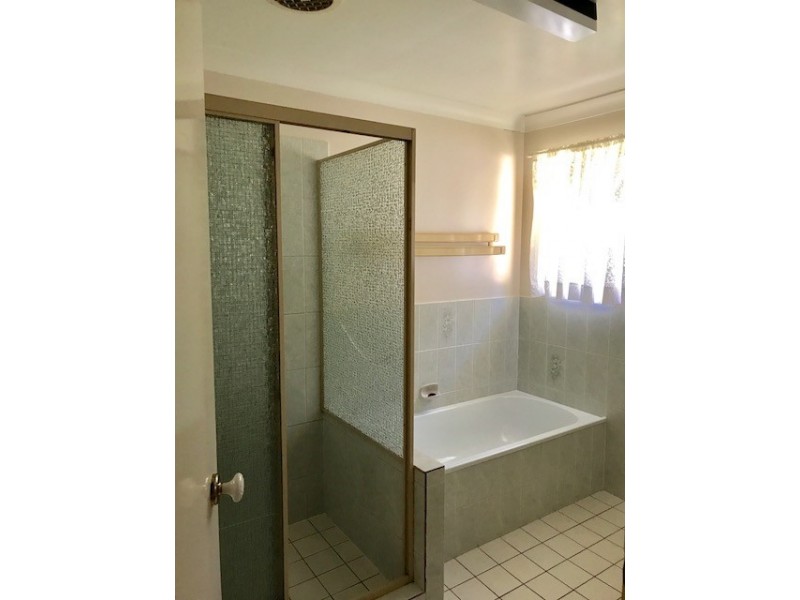 42 Lawn Terrace, Capalaba QLD 4157