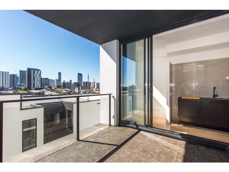 602/27-29 Bank Street, West End QLD 4101