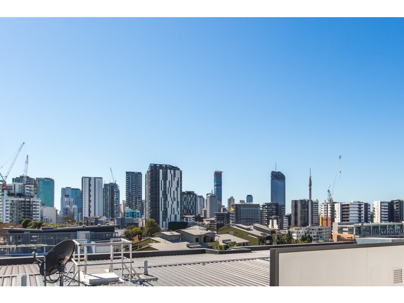 602/27-29 Bank Street, West End QLD 4101