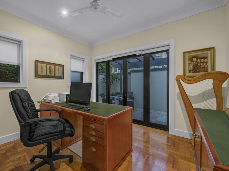 29 Laidlaw Parade, East Brisbane QLD 4169