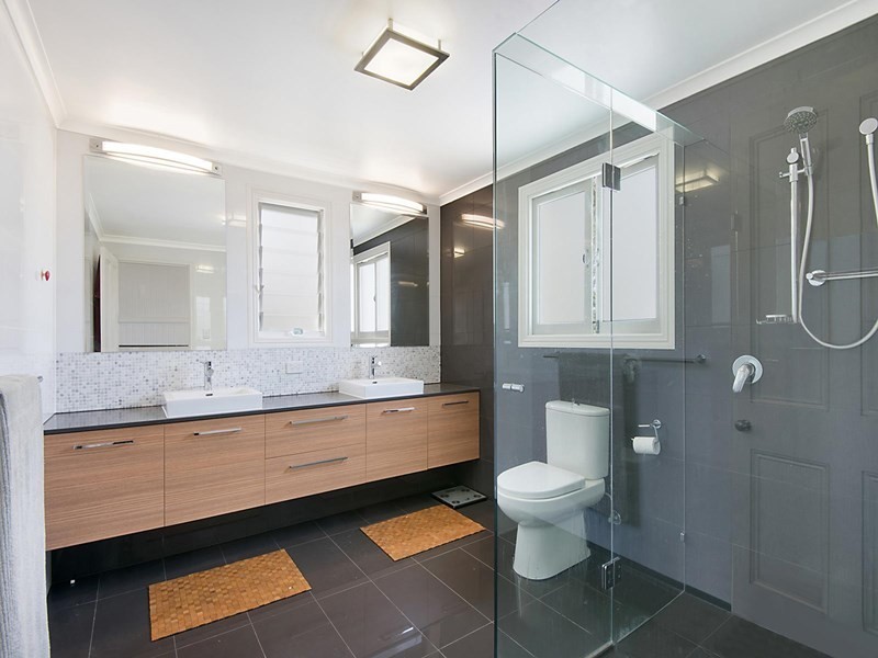 4 Govett Avenue, Hawthorne QLD 4171