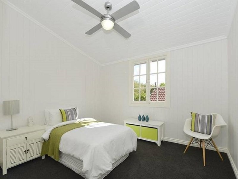 4 Govett Avenue, Hawthorne QLD 4171