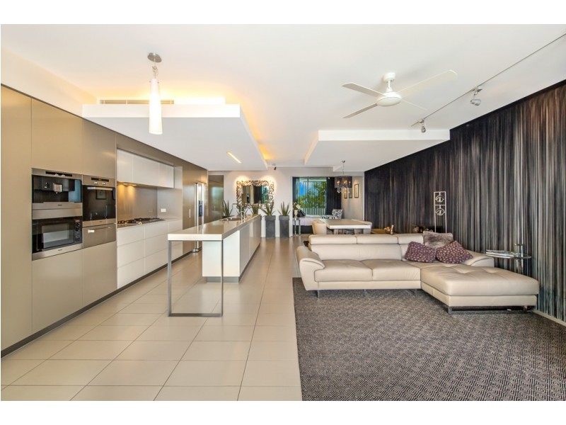 335/90 Wynnum Road, Norman Park QLD 4170