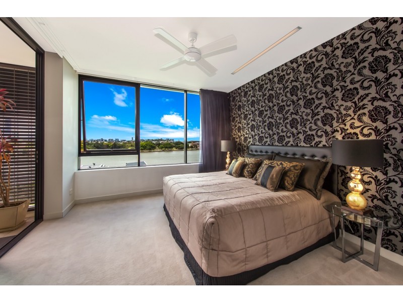 335/90 Wynnum Road, Norman Park QLD 4170