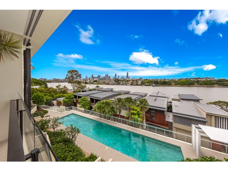 335/90 Wynnum Road, Norman Park QLD 4170