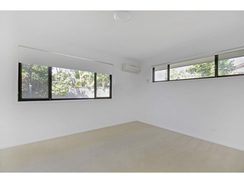 3 Cam Lane, Annerley QLD 4103