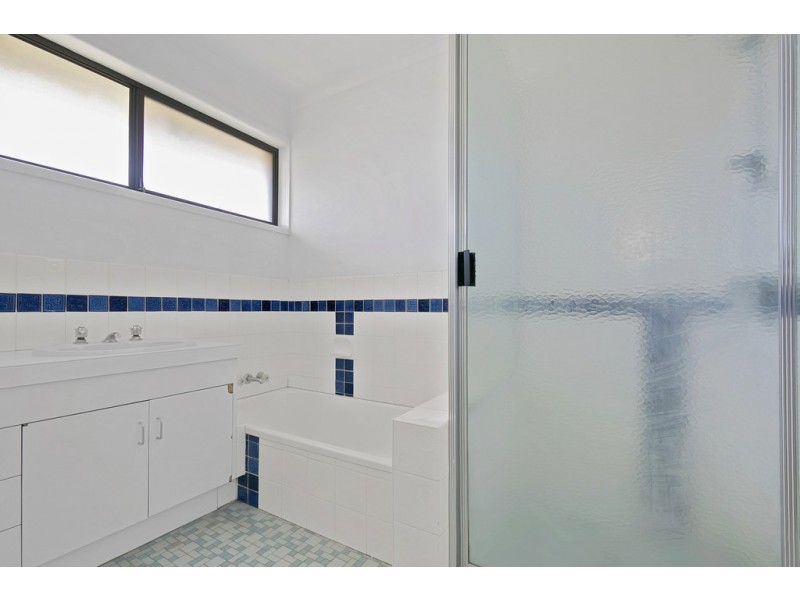 3 Cam Lane, Annerley QLD 4103