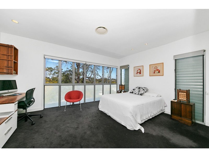 6 Fraser Terrace, Highgate Hill QLD 4101