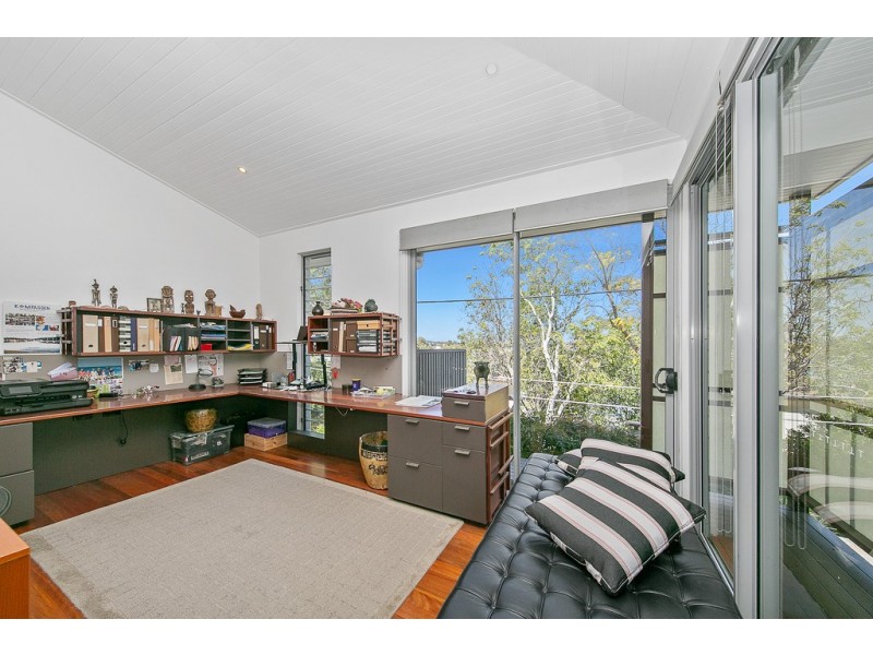 6 Fraser Terrace, Highgate Hill QLD 4101