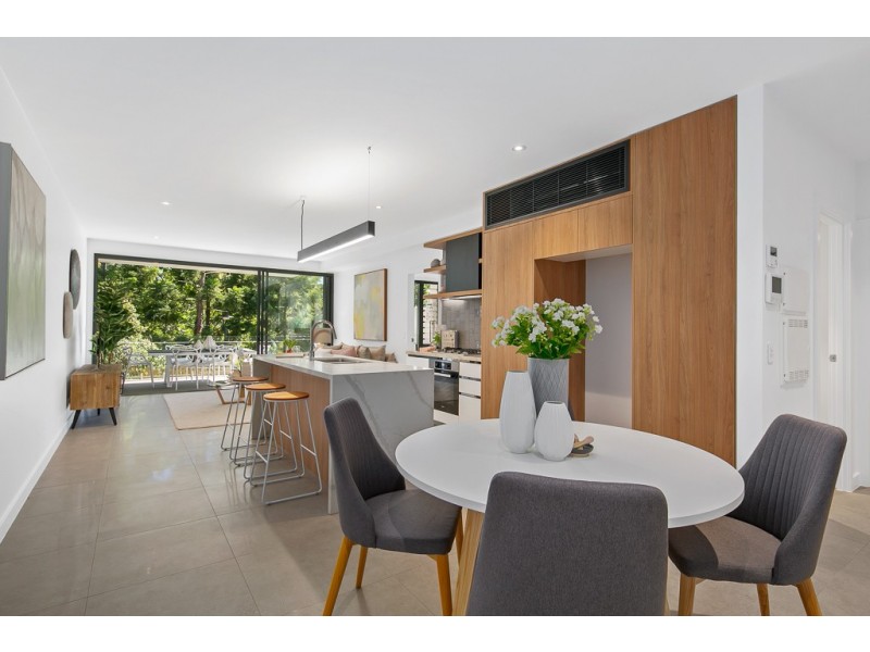 35 Beaconsfield Street, Highgate Hill QLD 4101
