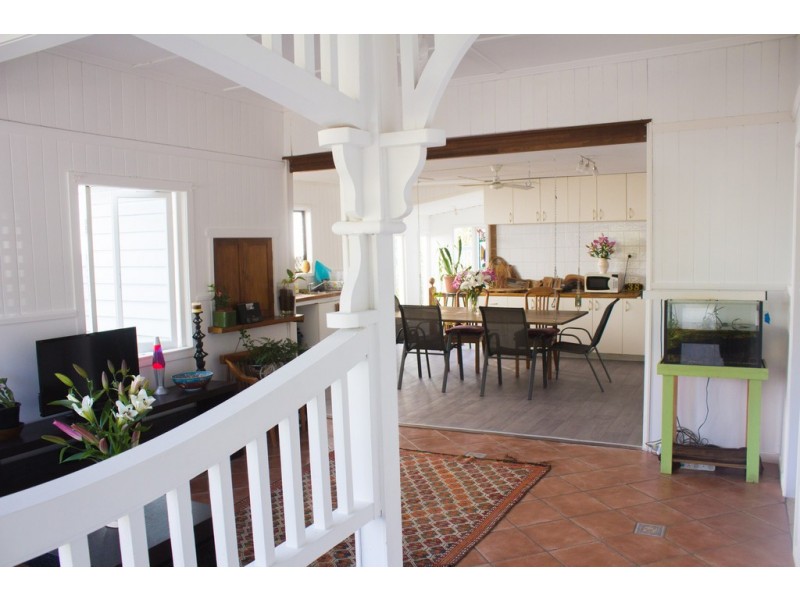 38 Oxley Station Road, Oxley QLD 4075