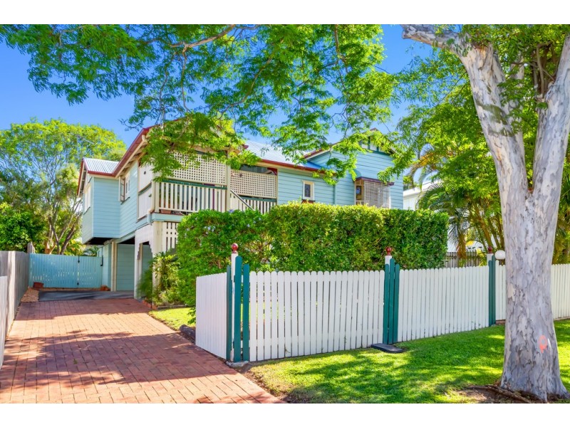 21 Seventh Avenue, Kedron QLD 4031