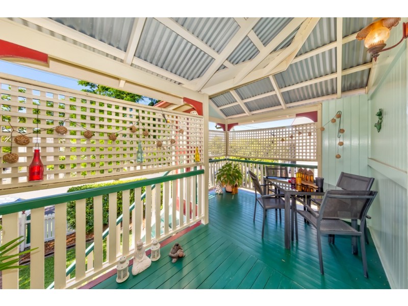 21 Seventh Avenue, Kedron QLD 4031