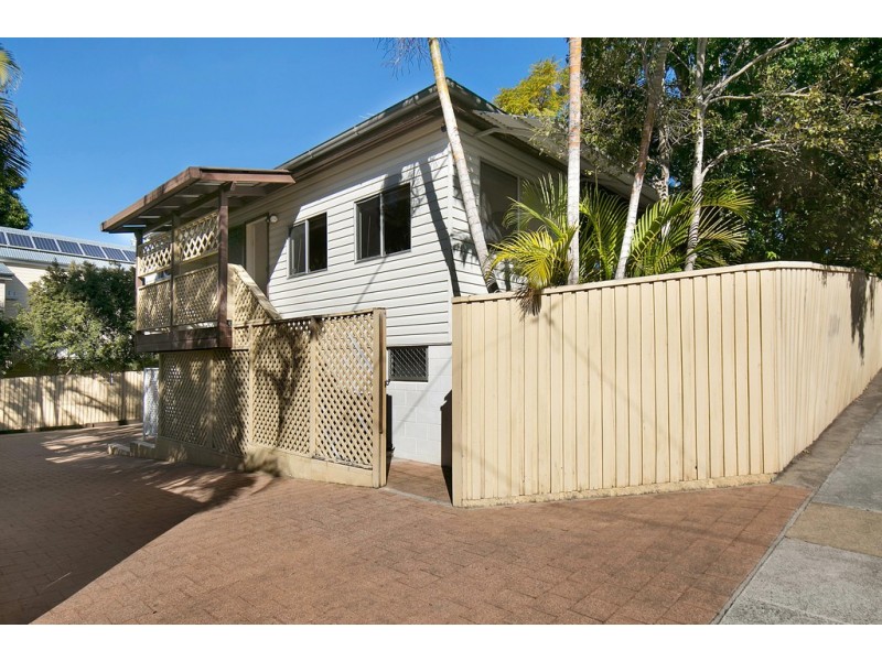 18 Ross Street, Woolloongabba QLD 4102