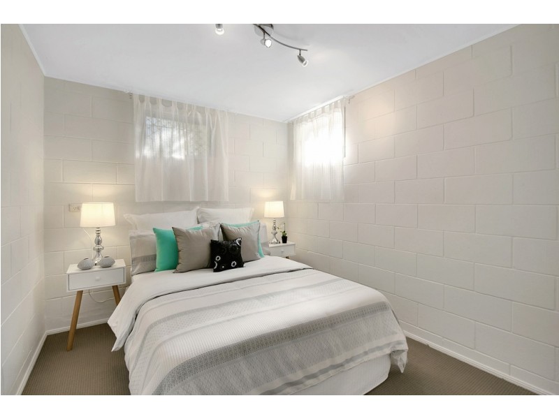 18 Ross Street, Woolloongabba QLD 4102