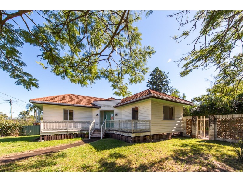 37 Stimpson Street, Fairfield QLD 4103
