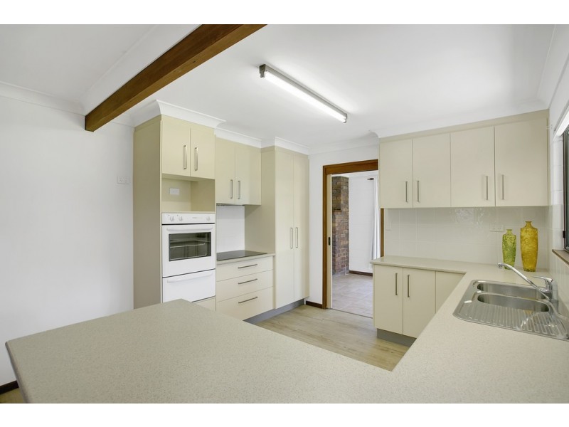 5 Ruth Street, Birkdale QLD 4159