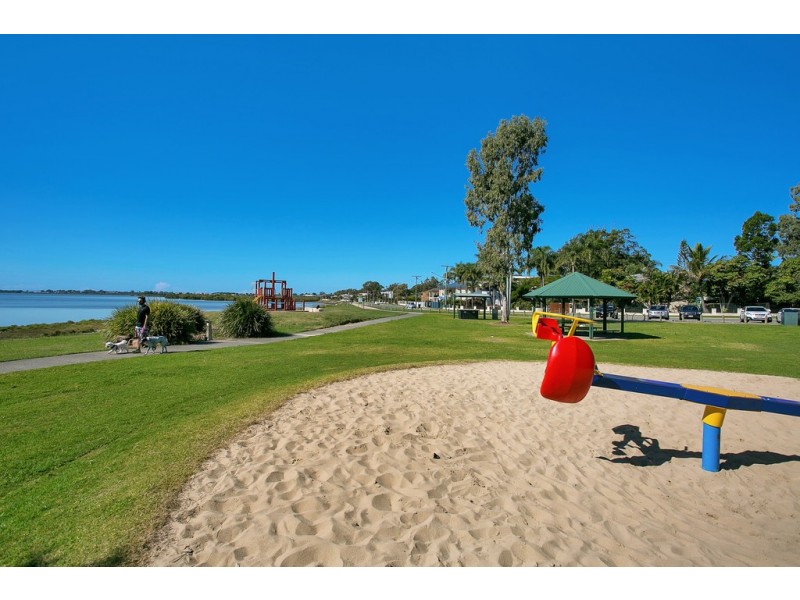 5 Ruth Street, Birkdale QLD 4159