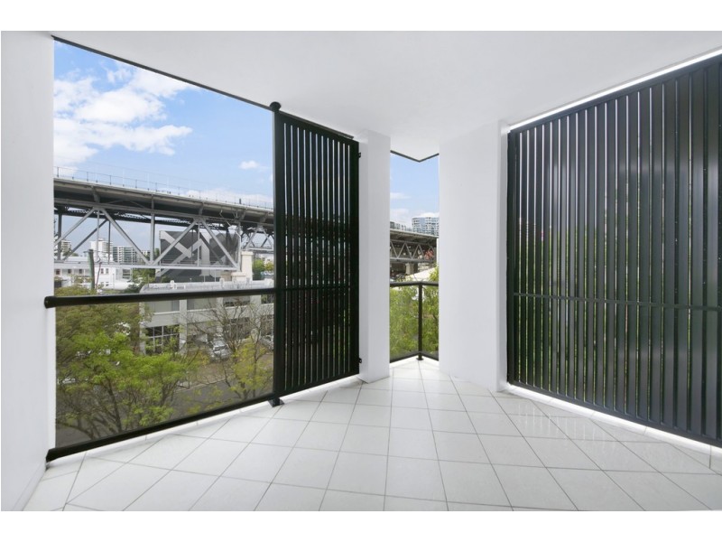 12/161 Main Street, Kangaroo Point QLD 4169