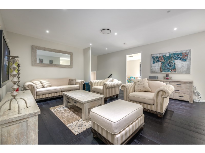 2301 Vardon Lane, Sanctuary Cove QLD 4212