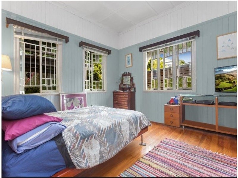 7 West Street, Highgate Hill QLD 4101