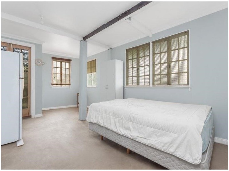 7 West Street, Highgate Hill QLD 4101