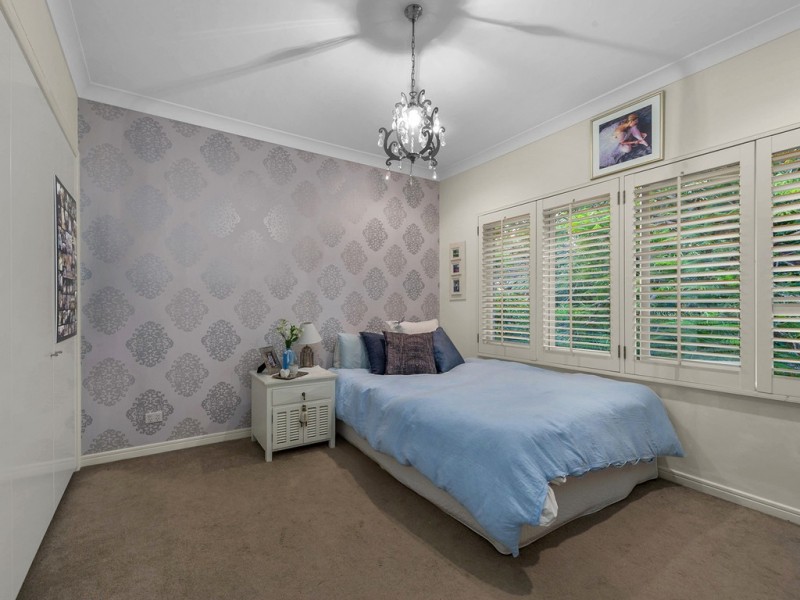 18 Astolat Street, Yeronga QLD 4104