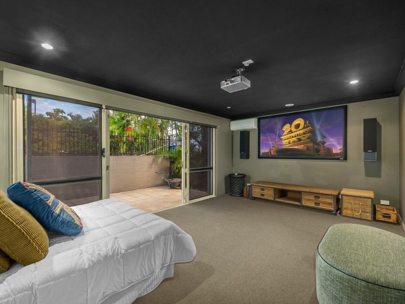 18 Astolat Street, Yeronga QLD 4104