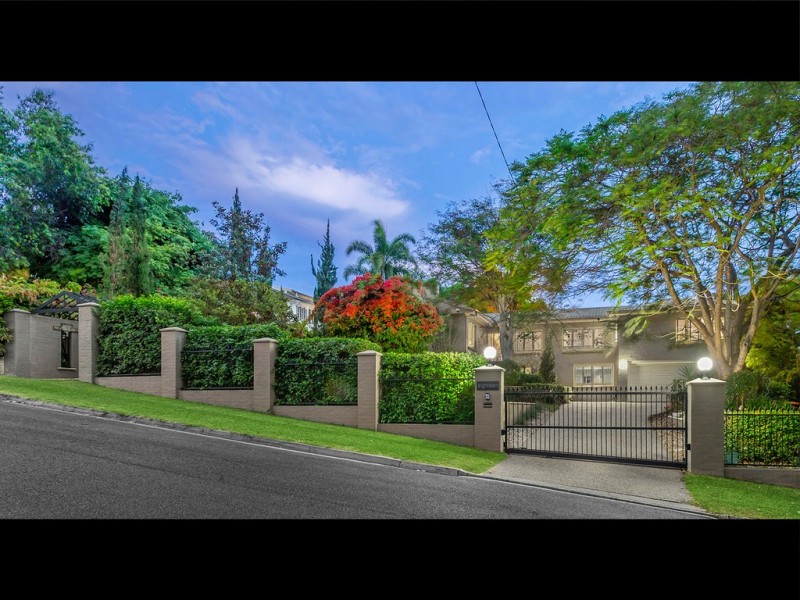 18 Astolat Street, Yeronga QLD 4104