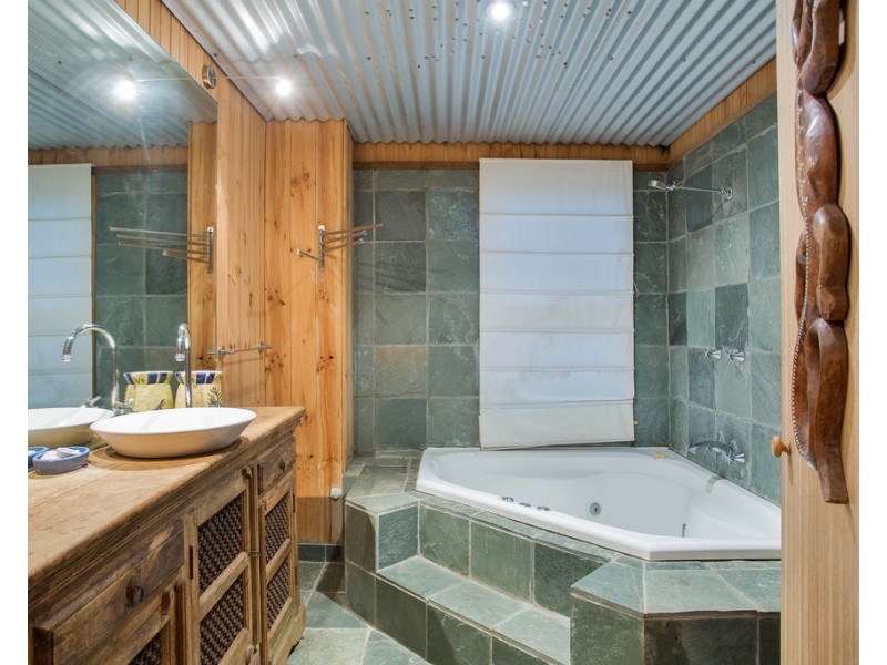 125A Russell Terrace, Indooroopilly QLD 4068