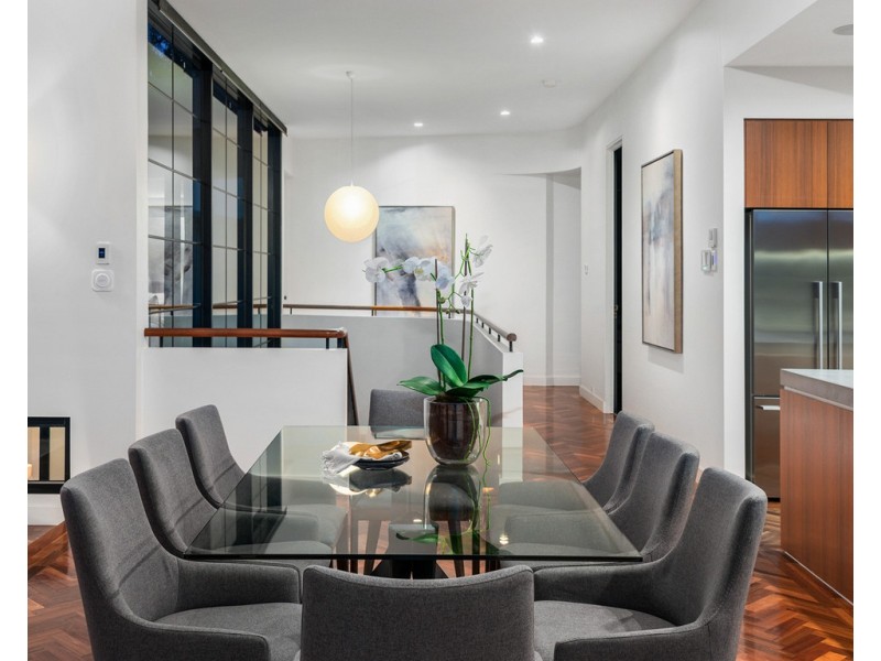 449 Brisbane Corso, Yeronga QLD 4104