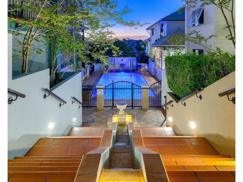 15/2 St Pauls Terrace, Spring Hill QLD 4000