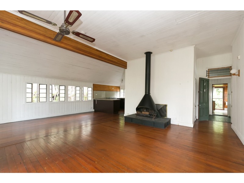 60 Rosecliffe Street, Highgate Hill QLD 4101