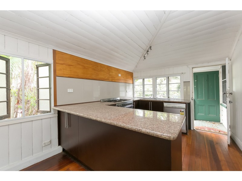 60 Rosecliffe Street, Highgate Hill QLD 4101