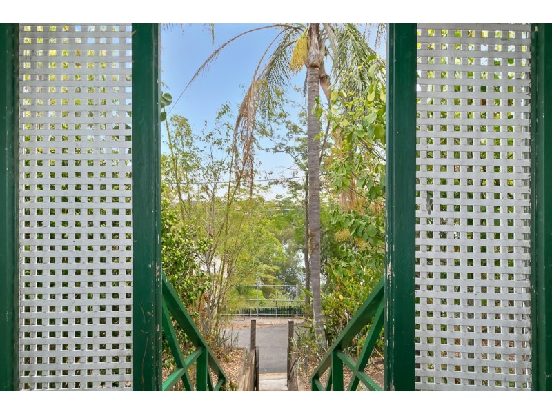 60 Rosecliffe Street, Highgate Hill QLD 4101