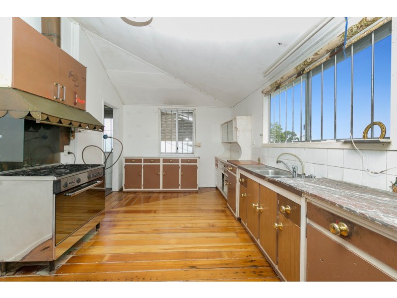 11 Peterson Street, Woolloongabba QLD 4102