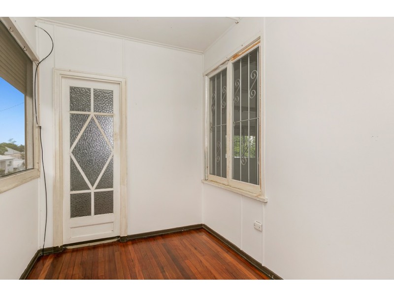 11 Peterson Street, Woolloongabba QLD 4102