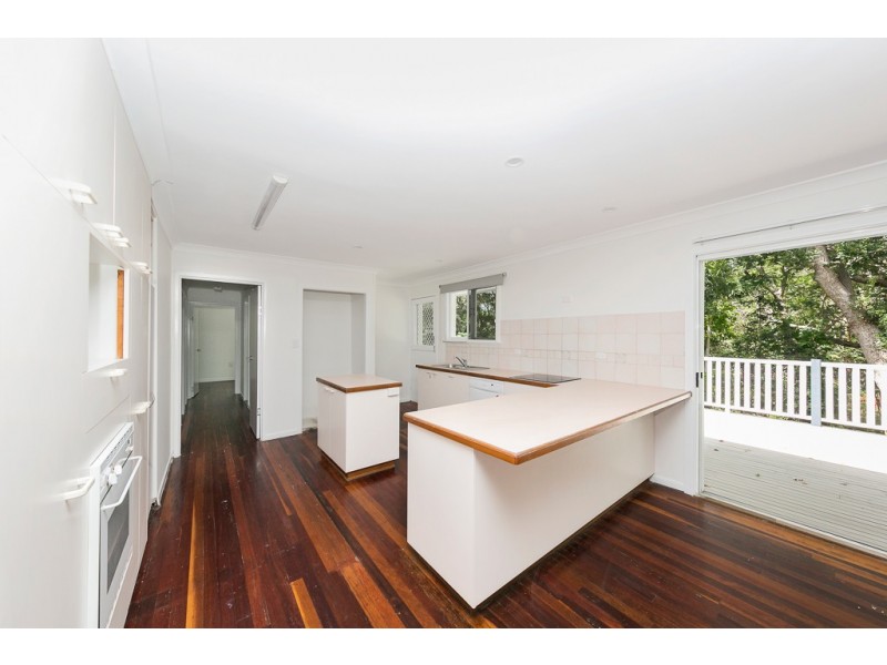 39 Aberfoyle Street, Kenmore QLD 4069