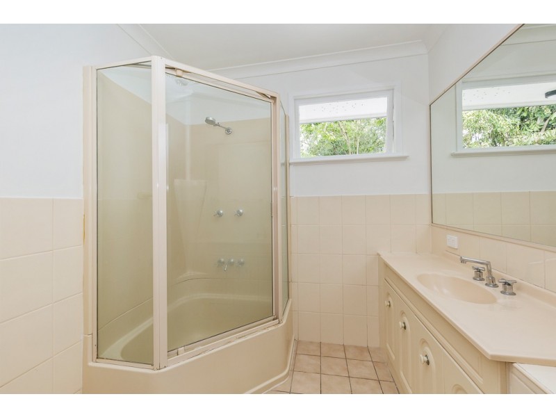 39 Aberfoyle Street, Kenmore QLD 4069