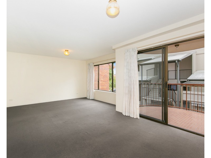 3/16 Holland Street, Toowong QLD 4066