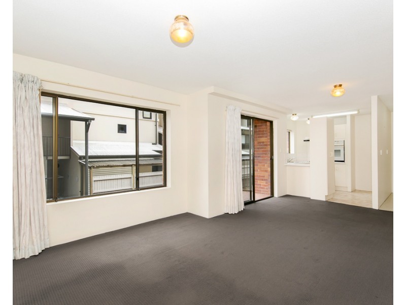 3/16 Holland Street, Toowong QLD 4066