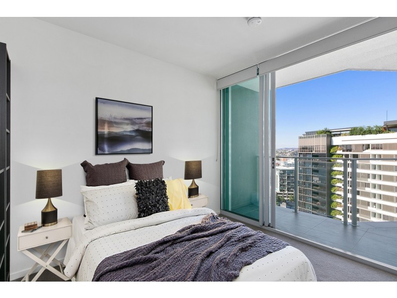 1611/30 Festival Place, Newstead QLD 4006