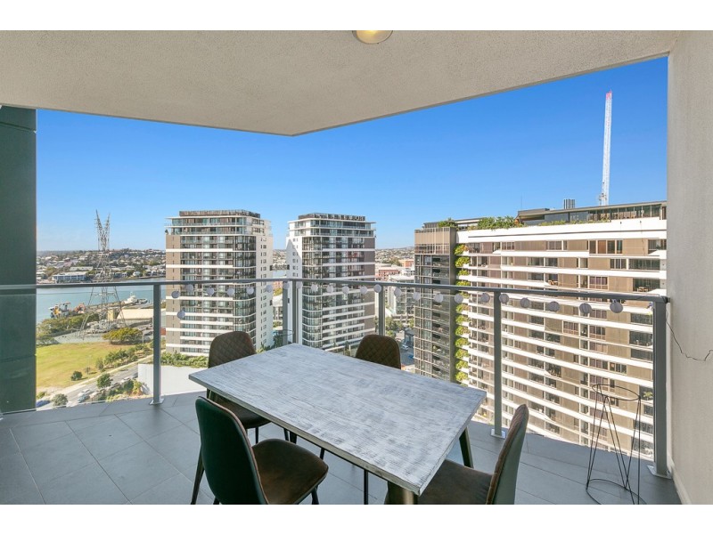 1611/30 Festival Place, Newstead QLD 4006