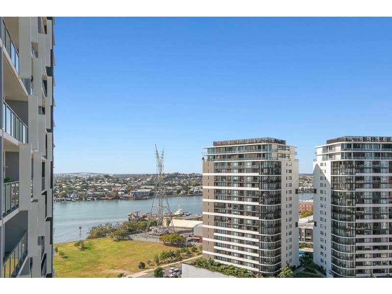 1611/30 Festival Place, Newstead QLD 4006