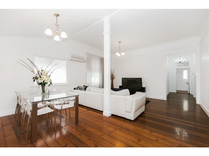 29 Walmsley Street, Kangaroo Point QLD 4169