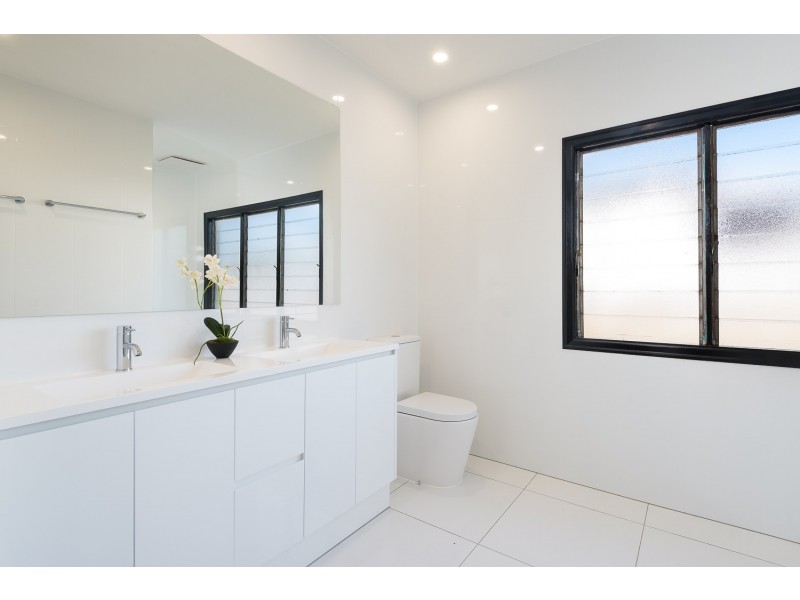 60 Prince Street, Grange QLD 4051