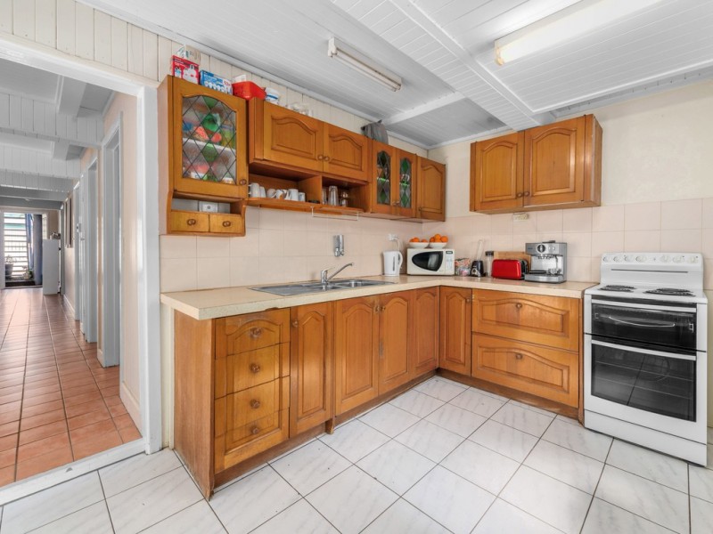 35 Llewellyn Street, Kangaroo Point QLD 4169